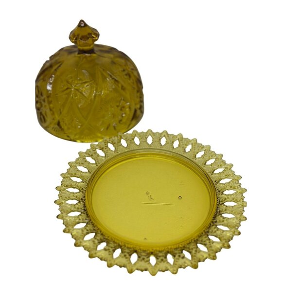 Vintage 80S Amber Glass Butter Dish with Dome Lid – Star & Button Pattern 7"x5" - Picture 3 of 9